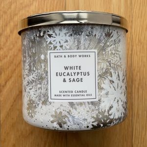 Bath & Body Works White Eucalyptus & Sage Candle